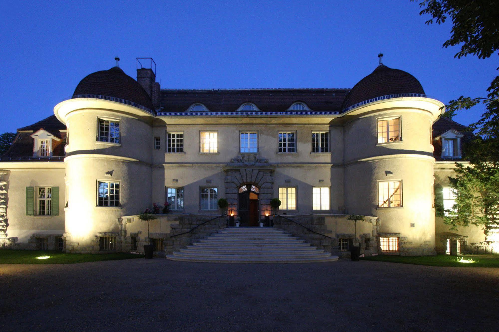 Schloss Kartzow Potsdam Luaran gambar