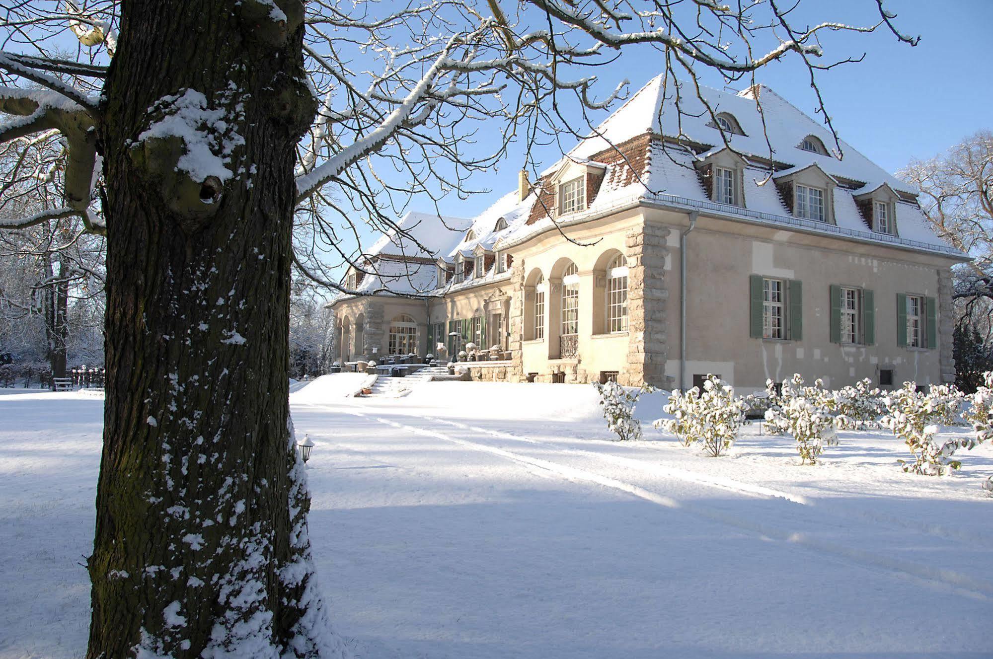 Schloss Kartzow Potsdam Luaran gambar